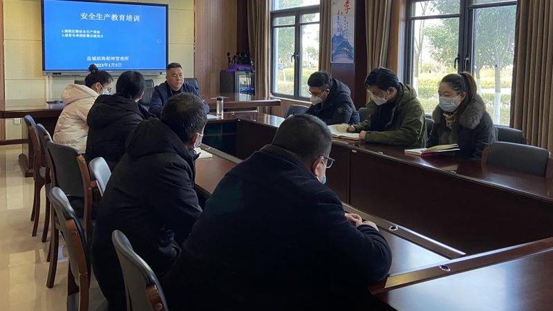 会计实操与考证培训：本质差异与选择要点